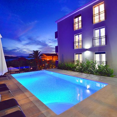 Apartments Villa Coratina トロギール エクステリア 写真