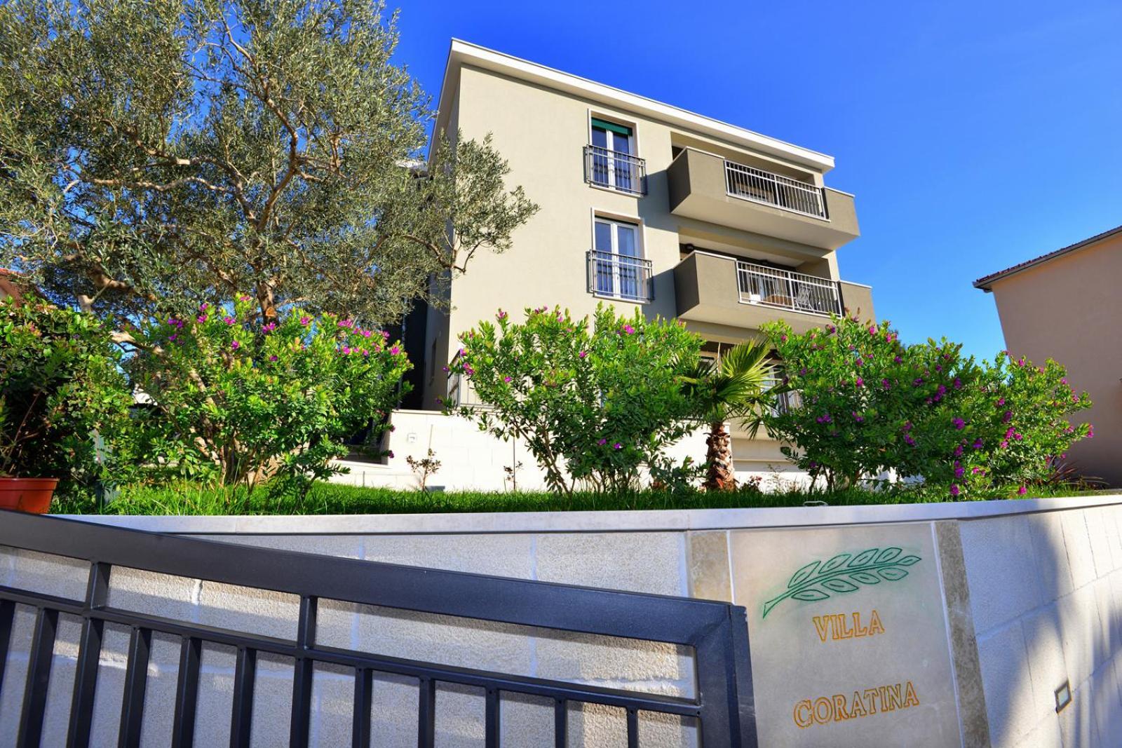 Apartments Villa Coratina トロギール エクステリア 写真