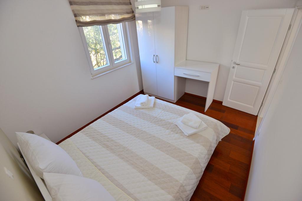 Apartments Villa Coratina トロギール エクステリア 写真