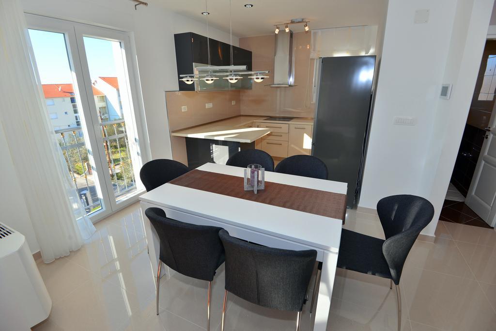 Apartments Villa Coratina トロギール エクステリア 写真